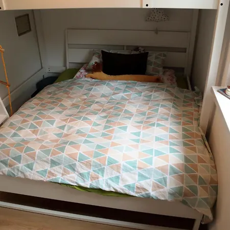The Eastbank 16 Holiday home Schenkendobern
